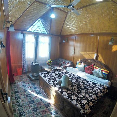 Goona Palace Houseboats Srīnagar 外观 照片