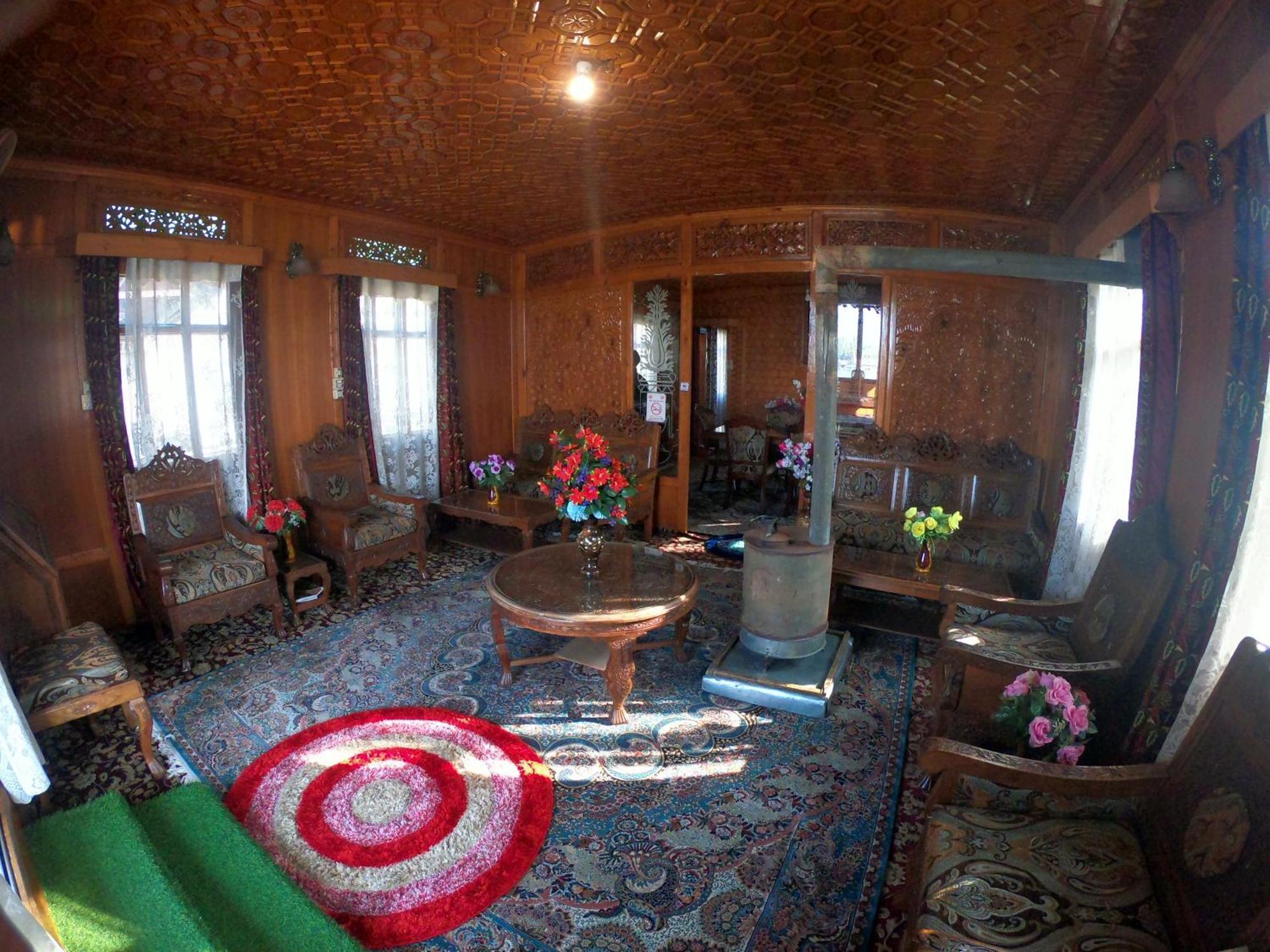 Goona Palace Houseboats Srīnagar 外观 照片
