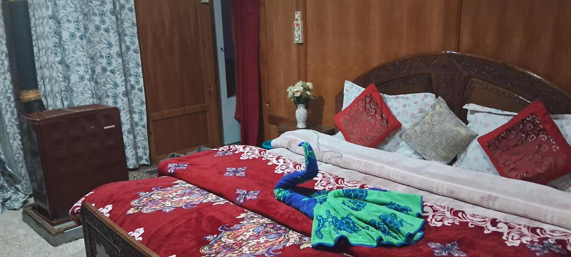 Goona Palace Houseboats Srīnagar 外观 照片