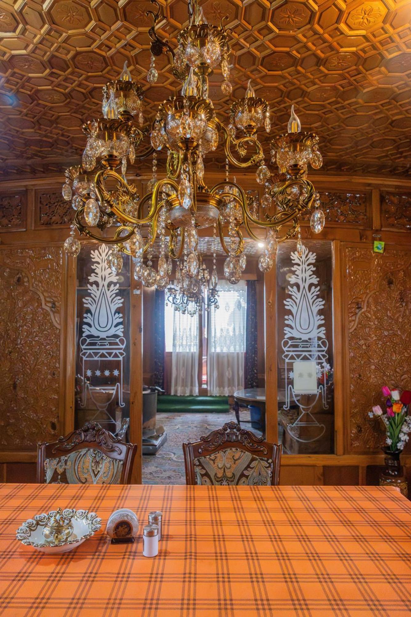 Goona Palace Houseboats Srīnagar 外观 照片