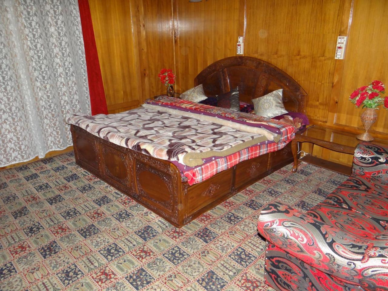 Goona Palace Houseboats Srīnagar 外观 照片